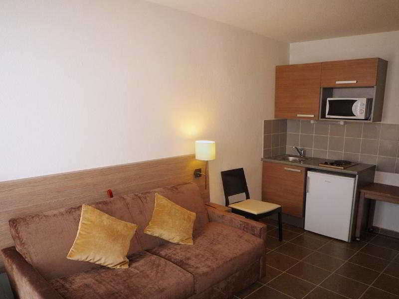 Apparthotel Sejours & Affaires Manosque Ngoại thất bức ảnh
